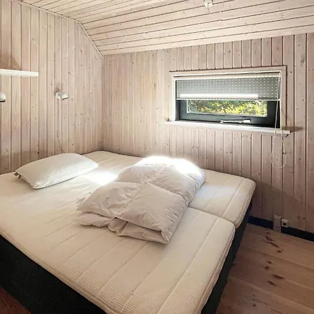 2 Bedroom Awesome In *